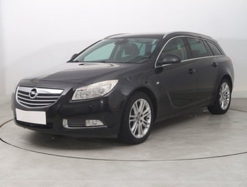 Opel Insignia I Sports Tourer 2.0 CDTI ECOTEC 110KM 2009 Opel Insignia 2.0 CDTI, Navi, Klima, Klimatronic, zdjęcie 1