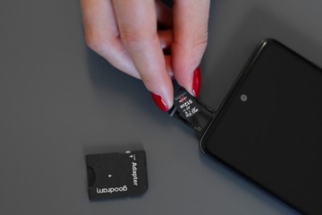 Карта памяти GOODRAM IRDM 256 ГБ U3 A2 + адаптер