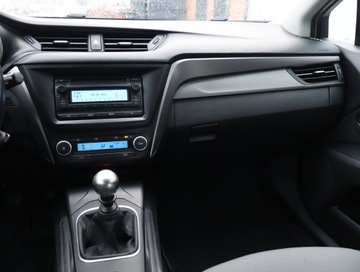 Toyota Avensis III Wagon Facelifting 2015 1.6 D-4D 112KM 2015 Toyota Avensis 1.6 D-4D, Salon Polska, Serwis ASO, zdjęcie 7