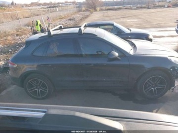 Porsche Macan 2021 Porsche Macan 2021 2.0 Benzyna 248KM, zdjęcie 6