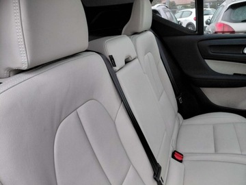 Volvo XC40 Crossover Facelifting 2.0 B5 250KM 2024 Volvo XC 40 Full Opcja Panorama Kamera 360 4x4 Full LED Harman Kardon 2.0, zdjęcie 17