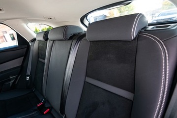 Land Rover Range Rover Velar SUV 2.0 204KM 2021 Od ręki - Land Rover Range Rover Velar 2.0 D200 mHEV Suv 204KM 2021, zdjęcie 22