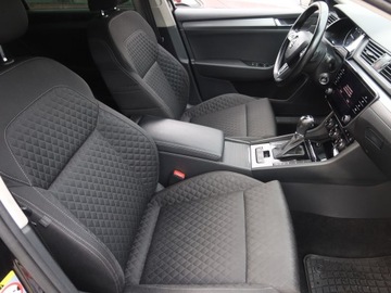 Skoda Superb III Kombi 2.0 TDI 190KM 2017 Skoda Superb 2.0 TDI, Salon Polska, 187 KM, zdjęcie 8