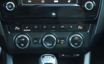 Skoda Octavia III RS Kombi 2.0 TDI 184KM 2016 Skoda Octavia 2.0TDI RS 2016r Led Navi Skora 2 KPL KOL Oryginal lak Sprowa, zdjęcie 26