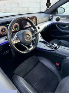 Mercedes Klasa E W213 2018 Mercedes Klasa E Hybryda 286KM 2018r Faktura VAT, zdjęcie 6