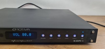 Emotiva XDA-1 – аналого-цифровой преобразователь + пульт дистанционного управления