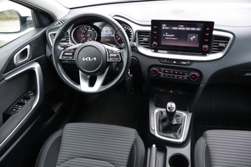 Kia Ceed III Kombi Facelifting 1.5 T-GDI 160KM 2022 Kia Ceed 1.5 T-GDI, Salon Polska, Serwis ASO, zdjęcie 6