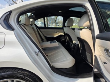 BMW Seria 3 G20-G21 Limuzyna 2.0 330e 292KM 2023 BMW 3 G20 330e 2.0l hybryda Plug-In 292KM * Przebieg: 55,158km, zdjęcie 31