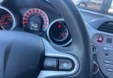 Honda Jazz III 1.2 i-VTEC 90KM 2011 Honda Jazz 1.2Benz.90KM Klima AluNowe Opony Kurtyny ESP Faktura Gwarancja, zdjęcie 15