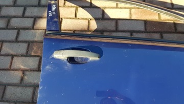 ДВЕРЬ ПЕРЕДНЯЯ ПРАВАЯ OPEL ASTRA H Z20Z 5D