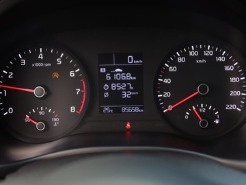 Kia Stonic Crossover 1.0 T-GDI 120KM 2018 Kia Stonic 1.0 T-GDI, Salon Polska, 1. Właściciel, zdjęcie 10