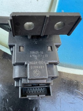 BMW E81 E82 E87 E88 - HNÍZDO OVLÁDAČE ČTEČKA SPÍNACÍ SKŘÍŇKA