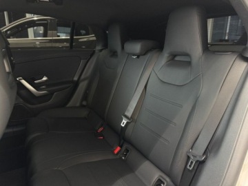 Mercedes CLA C118/X118 Shooting Brake Facelifting 1.3 180 136KM 2024 Mercedes-Benz CLA Shooting Brake Pakiet Parkowania Nawigacja MBUX Premiu, zdjęcie 11