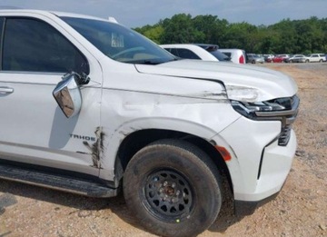 Chevrolet Tahoe GMT900 2023 Chevrolet Tahoe 2023, 5.3L, 4x4, PREMIER, od ubezpieczalni 5.3 Benzyna, zdjęcie 10