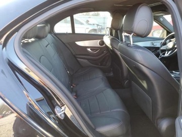 Mercedes Klasa C W205 2019 Mercedes-Benz Klasa C 2019r., C300, od ubezpieczalni 2.0 Benzyna 255KM, zdjęcie 8