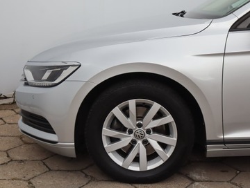 Volkswagen Passat B8 Limousine 1.4 TSI BlueMotion Technology 125KM 2018 VW Passat 1.4 TSI, Salon Polska, VAT 23%, Navi, zdjęcie 12