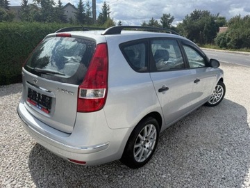 Hyundai i30 I CW 1.4 DIHC CVVT 109KM 2009 Hyundai i30 HYUNDAI I 30 Klima Alu kombi 1.4 Benzyna 109KM, zdjęcie 4