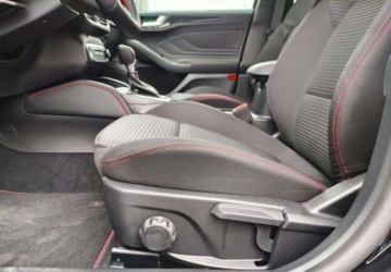 Ford Focus IV Kombi Facelifting 1.0 EcoBoost MHEV 125KM 2025 Ford Focus Ford Focus 1.0 EcoBoost mHEV ST-Line X Benzyna 125KM, zdjęcie 13