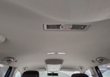 Volkswagen Touran II 1.6 TDI 105KM 2012 Volkswagen Touran 2012r, 1.6 TDI. Lekko przetarte boki. Jezdzi. 1.6 Diesel, zdjęcie 18