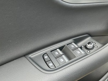 Audi Q7 II 2025 AUDI Q7 TFSI e quattro S Line Suv 3.0 (394KM) 2025, zdjęcie 9