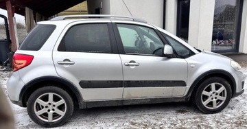 Suzuki SX4 I Sedan 1.6 VVT 120KM 2010 Suzuki SX4 1.6B 120KM klimatronik hak 1.6 Benzyna 120KM, zdjęcie 7