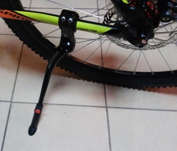 ЗАДНЯЯ ПОДДЕРЖКА ДЛЯ ВЕЛОСИПЕДА KELLYS KICKDOWN ДЛЯ РАМЫ 24–29 ДЮЙМОВ