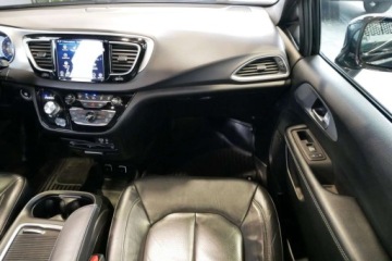 Chrysler Pacifica II 3.6 V6 291KM 2018 Chrysler Pacifica 3.6L V6 Pentastar 291KM StowN Go,S,Kam.360,Radar,Panoram, zdjęcie 14