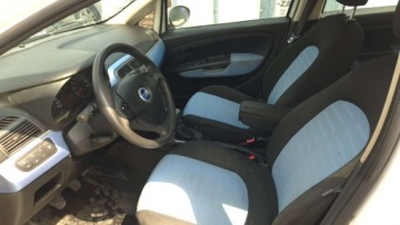 Fiat Punto Grande Punto Hatchback 5d 1.3 16V Multijet 90KM 2006 Fiat Grande Punto Ozarow Mazowiecki 1.3 diesel 2006 rok produkcji KOMIS, zdjęcie 5