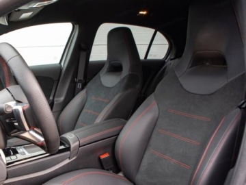 Mercedes Klasa A W177/V177 Hatchback Facelifting 2.0 220 190KM 2025 A Klasa 220 4-Matic AMG Line 2.0 (190KM) 2025, zdjęcie 5