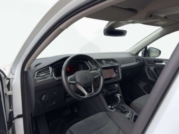 Volkswagen Tiguan II SUV Facelifting 2.0 TDI 150KM 2022 Volkswagen Tiguan Elegance, Matrix, Head-Up, Kamera, Ambiente, Asystenci, zdjęcie 8