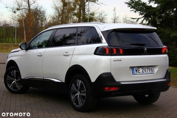Peugeot 5008 II Crossover Facelifting 1.5 BlueHDi 130KM 2021 Peugeot 5008 Peugeot 5008 1.5 BlueHDI Allure SampS 1.5 Diesel 130KM, zdjęcie 4