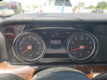 Mercedes Klasa E W213 2019 Mercedes-Benz Klasa E 450 4MATIC, 2019r., 4x4, 3.0L 3.0 Benzyna 362KM, zdjęcie 9