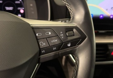 Seat Leon IV Hatchback 1.5 eTSI (MHEV) 150KM 2022 Seat Leon VAT 23 Xcellence 1.5TSI 150KM DSG 20222023 r., salon PL 1.5, zdjęcie 19