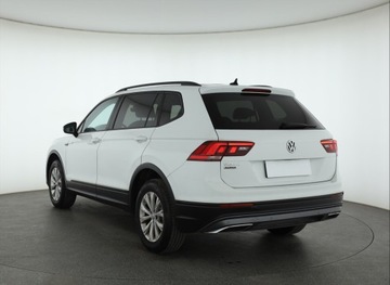 Volkswagen Tiguan Allspace SUV 1.5 TSI EVO 150KM 2021 VW Tiguan Allspace 1.5 TSI, Salon Polska, zdjęcie 3