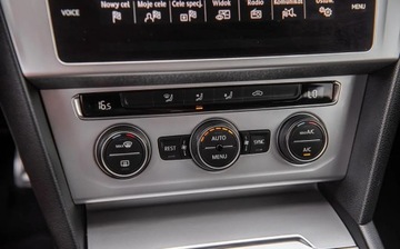 Volkswagen Passat B8 Variant 1.6 TDI BlueMotion Technology 120KM 2017 Volkswagen Passat TDI 120KM Lift Ledy Navi DsG ALu 2xPdc Full Serwis Aso G, zdjęcie 21