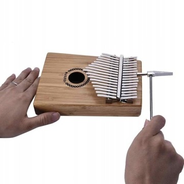 KALIMBA AFRICAN INSTRUMENT фортепиано с отделкой из красного дерева АКСЕССУАРЫ