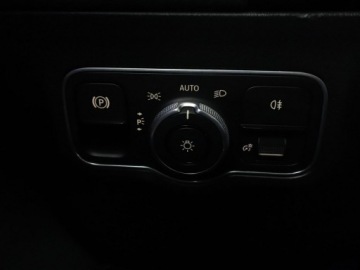 Mercedes Klasa B W247 2021 Mercedes B 180 automat panorama skóra/alcantara, zdjęcie 34