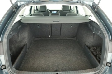 Skoda Octavia IV Scout 1.5 TSI ACT 150KM 2021 Skoda Octavia 1.5 TSI, Salon Polska, zdjęcie 9