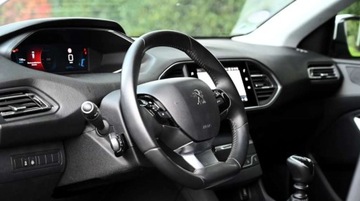 Peugeot 308 II Hatchback Facelifting 1.2 PureTech 130KM 2020 Peugeot 308 Bi-led Virtual cockpit Asystenci, ..., zdjęcie 24