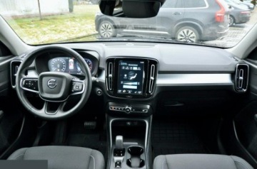 Volvo XC40 Crossover Facelifting 2.0 B3 163KM 2022 Volvo XC 40 MOMENTUM 2.0 benzyna 163KM 2022r, zdjęcie 19