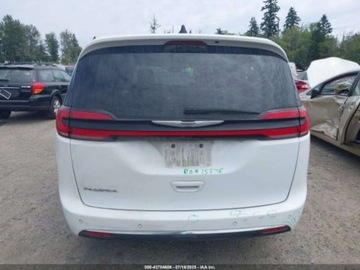 Chrysler Pacifica II 2023 Chrysler Pacifica Touring L, 2023r., 3.6L 3.6 Benzyna 287KM, zdjęcie 7