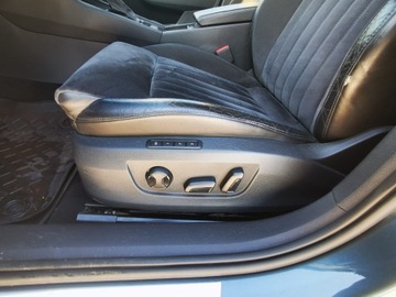 Skoda Superb III Liftback 2.0 TDI 150KM 2016 SKODA SUPERB III Kombi 2.0 TDI 150KM, Automat,SportLine, Podgrzewane fotele, zdjęcie 11