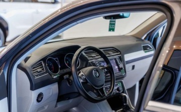 Volkswagen Tiguan II SUV 1.4 TSI 150KM 2016 Volkswagen Tiguan 1.4 TSI TrendFun DSG 1.4 Benzyna 150KM, zdjęcie 27