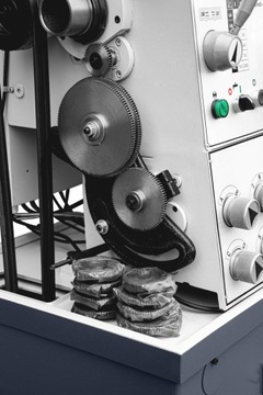 ТОКАРНЫЙ СТАНОК ПО МЕТАЛЛУ GRAND 400 x 1000, 55 мм, ПРОЙДЕННЫЙ