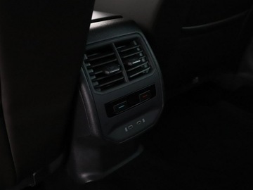 Seat Leon IV Sportstourer 1.5 eTSI (MHEV) 150KM 2021 Seat Leon DSG virtual cocpit navi LED czujniki, zdjęcie 37