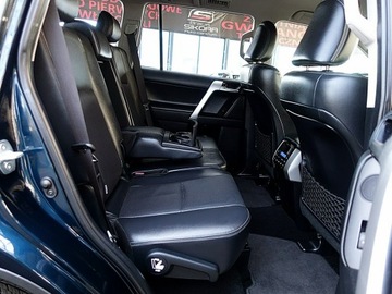 Toyota Land Cruiser VII Terenowy 3d 2.8 D-4D 177KM 2019 Toyota Land Cruiser SKÓRA KAMERY KRAJ BEZWYP F23%, zdjęcie 13
