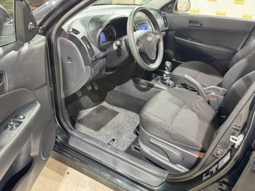 Hyundai i30 I Hatchback 1.4 109KM 2010 Hyundai i30 LIFT 1.4 109KM Klima Sprawdz 1.4 Benzyna 109KM, zdjęcie 27