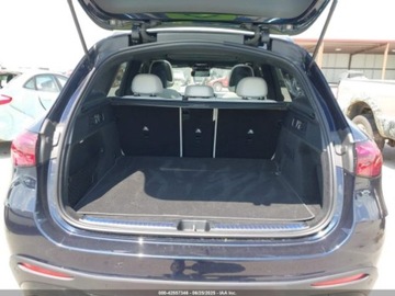 Mercedes GLC C254/X254 2024 Mercedes-Benz GLC 300 4Matic 2024 2.0l 2.0 Benzyna 255KM, zdjęcie 4