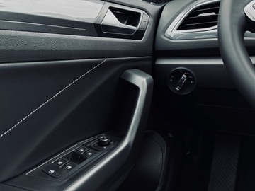 Volkswagen T-Roc I SUV Facelifting 1.5 TSI ACT 150KM 2025 Volkswagen T-Roc Final Edition 1.5 TSI DSG, zdjęcie 21