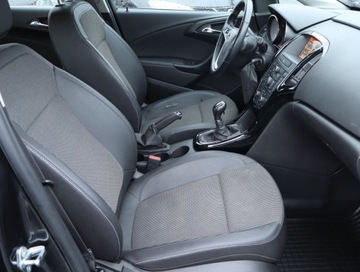 Opel Astra J Sports Tourer Facelifting 1.6 CDTI  136KM 2015 Opel Astra 1.6 CDTI, Salon Polska, Serwis ASO, zdjęcie 8